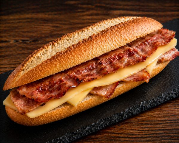 Bocadillo de Bacon y Edam Sagunto